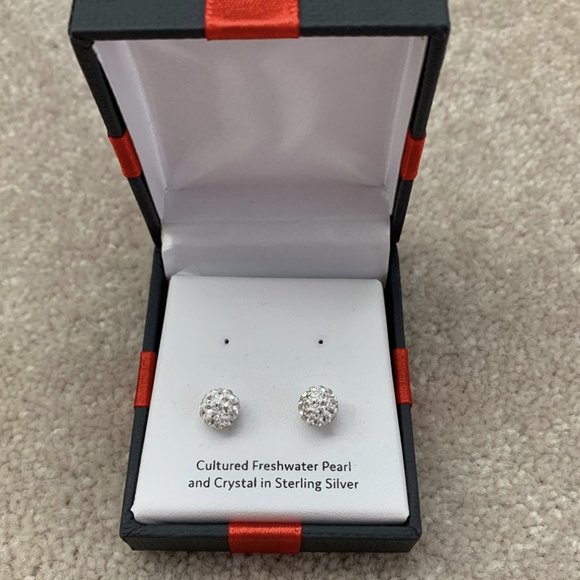 Jewelry - cultured freshwater pearl earrings